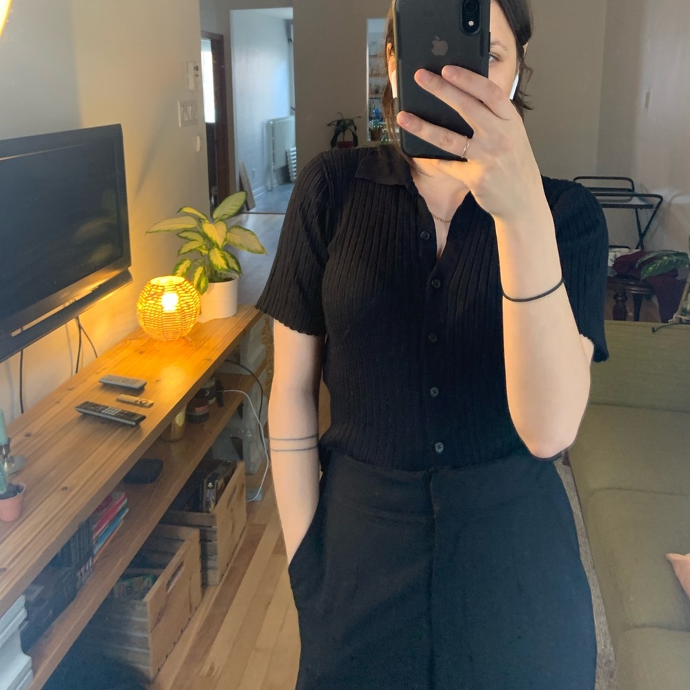 Black shirt